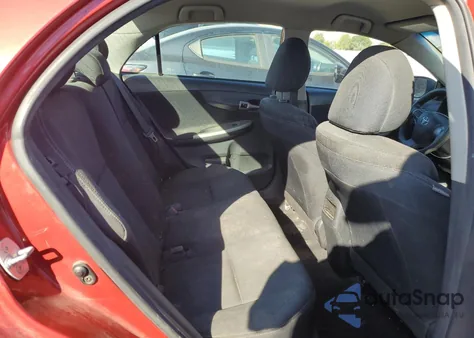 2013 Toyota Corolla Base z USA, uszkodzony, nr VIN 5YFBU4EE6DP211448